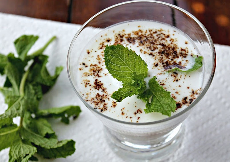 Lassi ( Sweet / Salted )